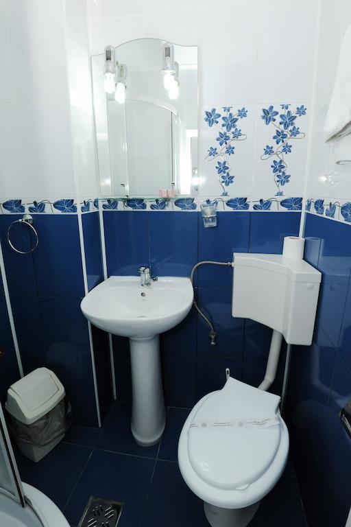 Gura Diham Hotel Buşteni Kamer foto