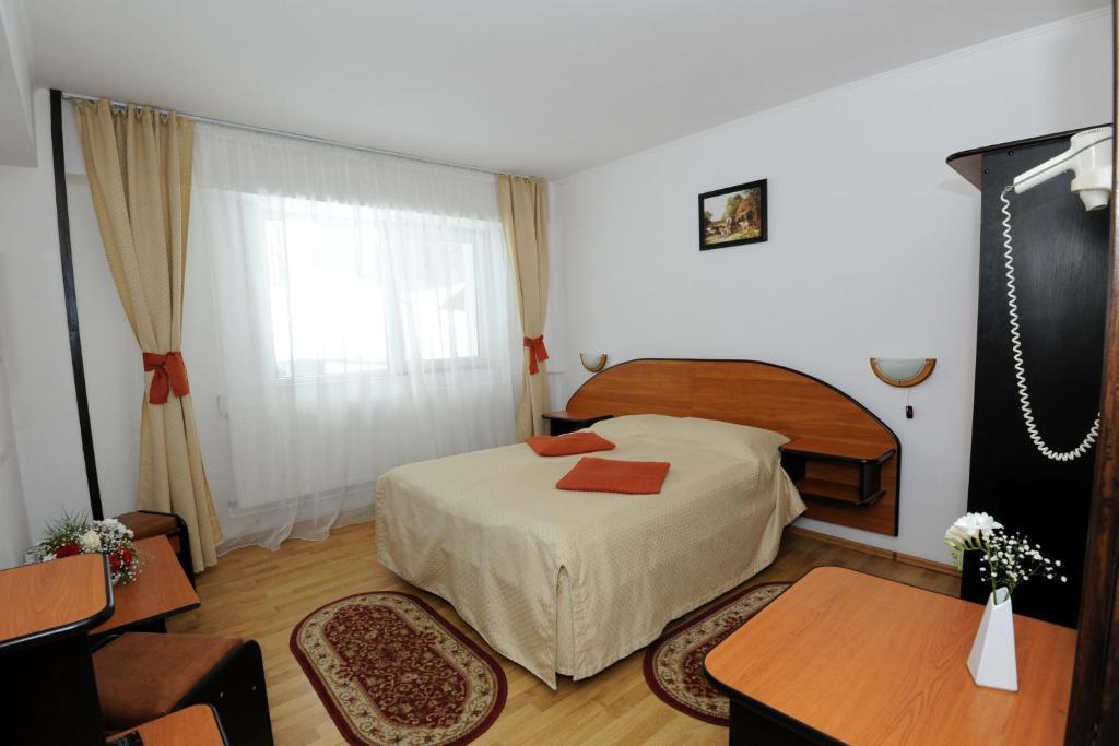Gura Diham Hotel Buşteni Kamer foto