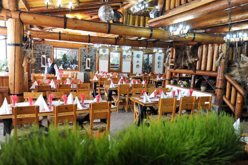 Gura Diham Hotel Buşteni Buitenkant foto